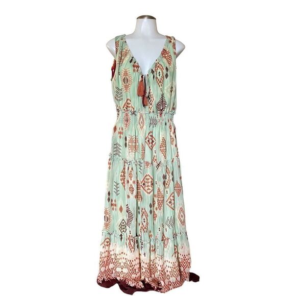 Taylor Dresses & Skirts - Taylor Aztec print sleeveless maxi dress size 8